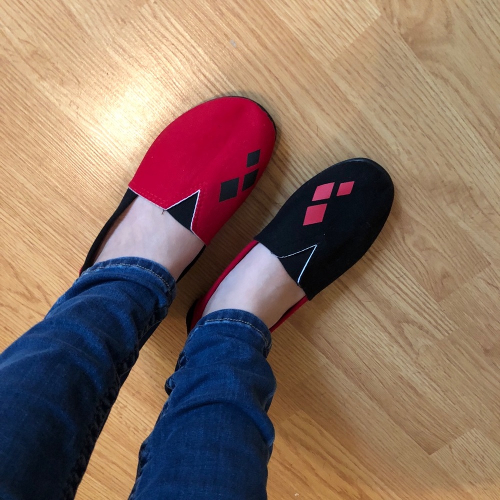 NWOT Harley Quinn slip on shoes♦️